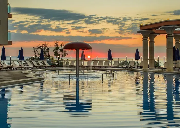 Astera & Spa With Free Private Beach